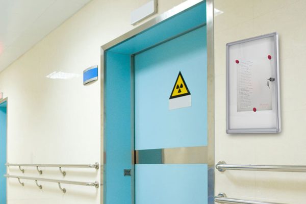 signo-expositores-vitrina-interior