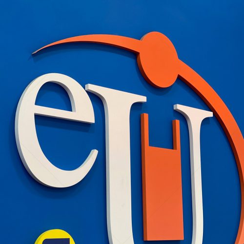 signo-rotulos-corporeos-eurouniforms